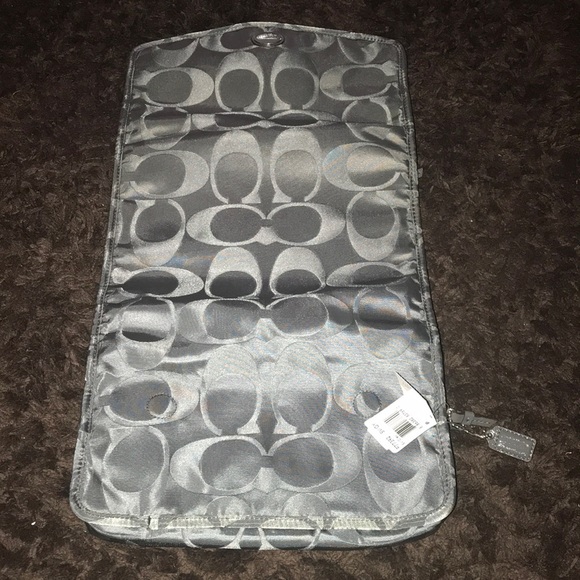 NWT Coach travel case - Picture 7 of 8